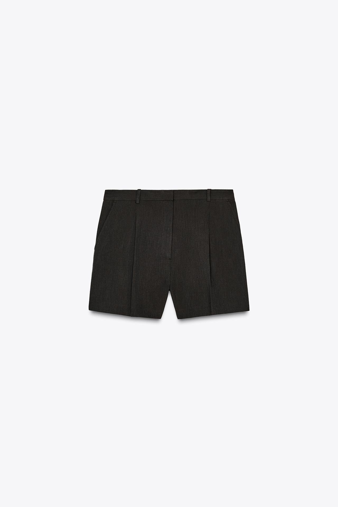 BERMUDA MIT FRONTFALTEN UND HOHER TAILLE