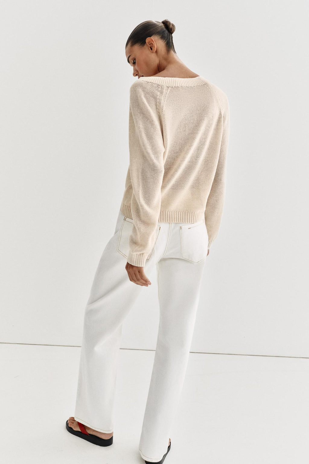 PULL EN MAILLE À BOUTONS