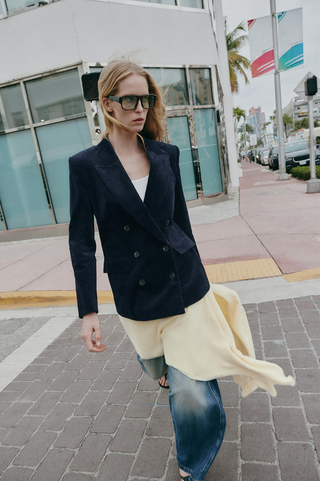 BLAZER EN VELOURS CÔTELÉ ET ÉPAULETTES EZ SIGNATURE