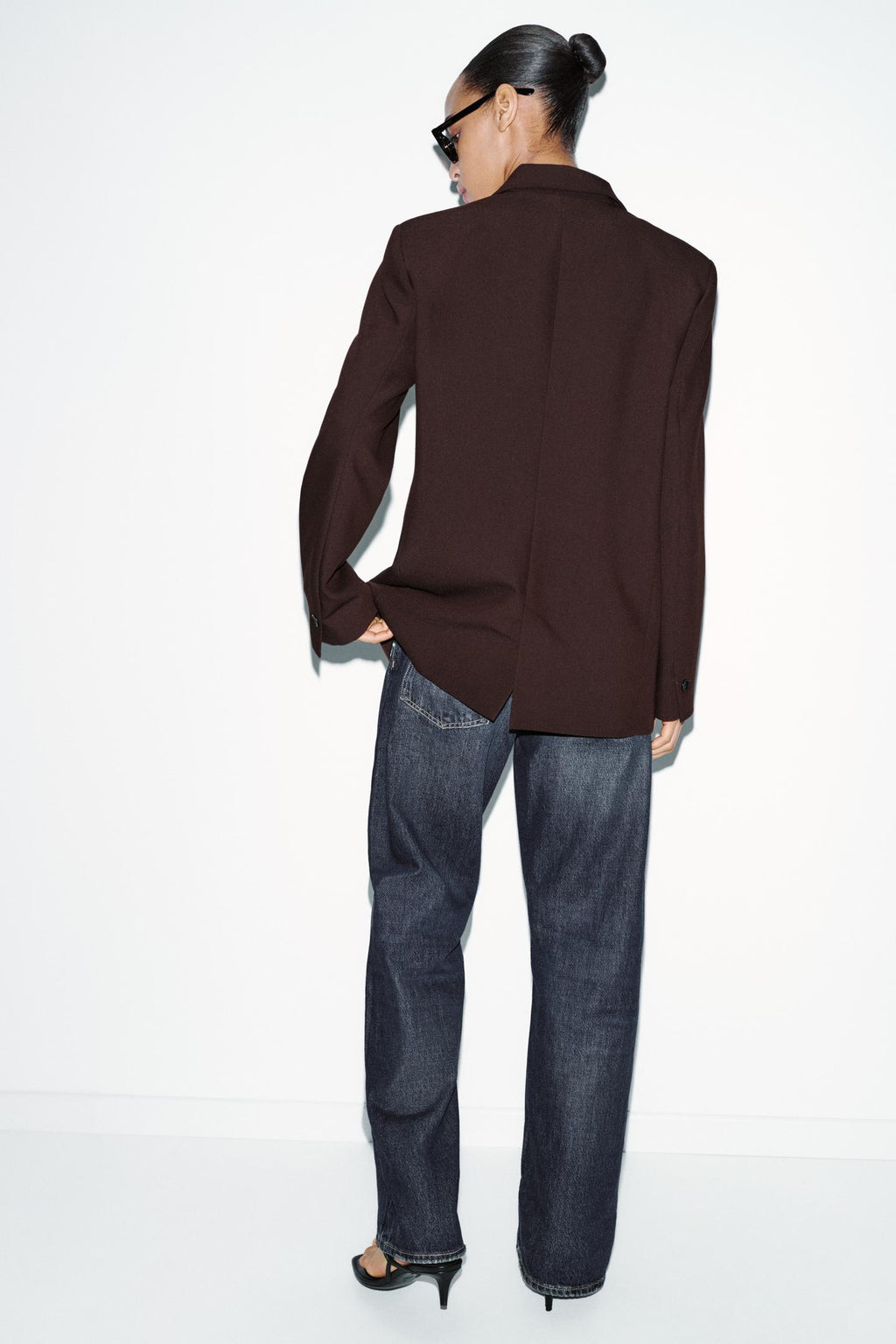 VESTE DROITE À ÉPAULETTES