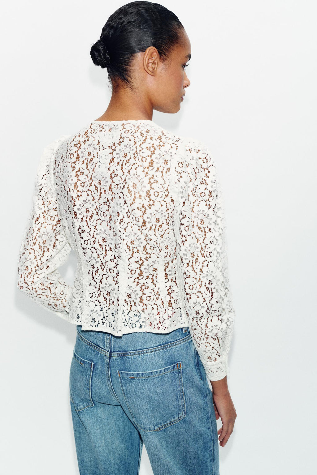 VESTE CACHE-CŒUR EN DENTELLE