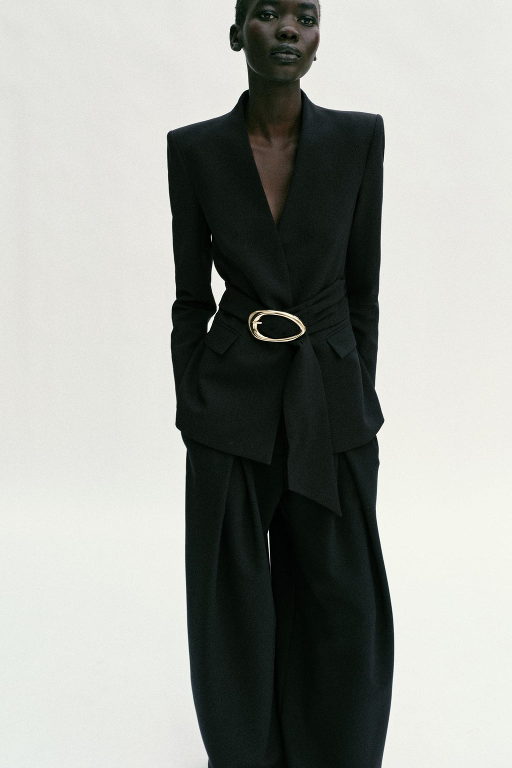 BLAZER CEINTURE BOUCLE DORÉE ENSEMBLE EZ SIGNATURE