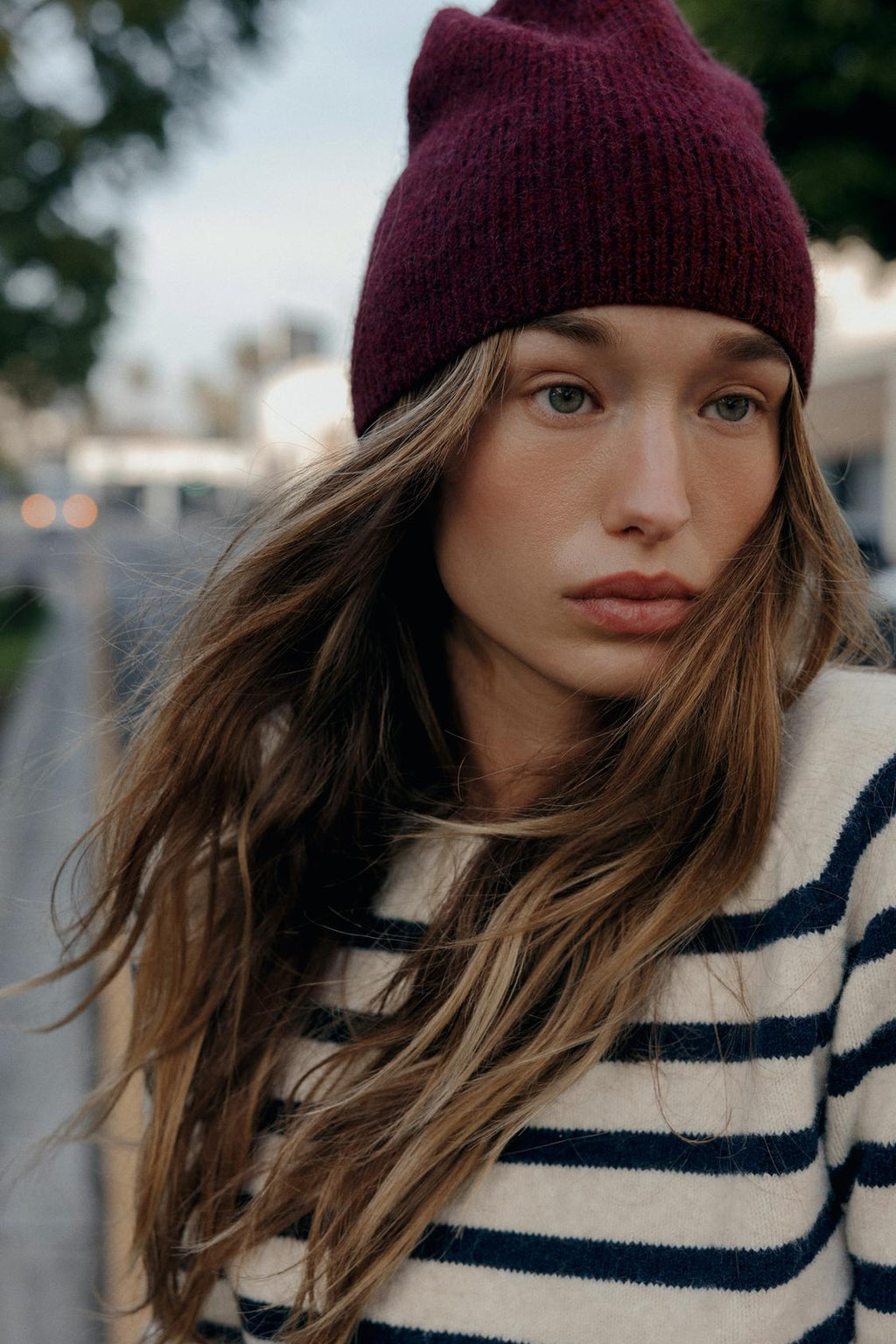 PULL EN MAILLE À RAYURES
