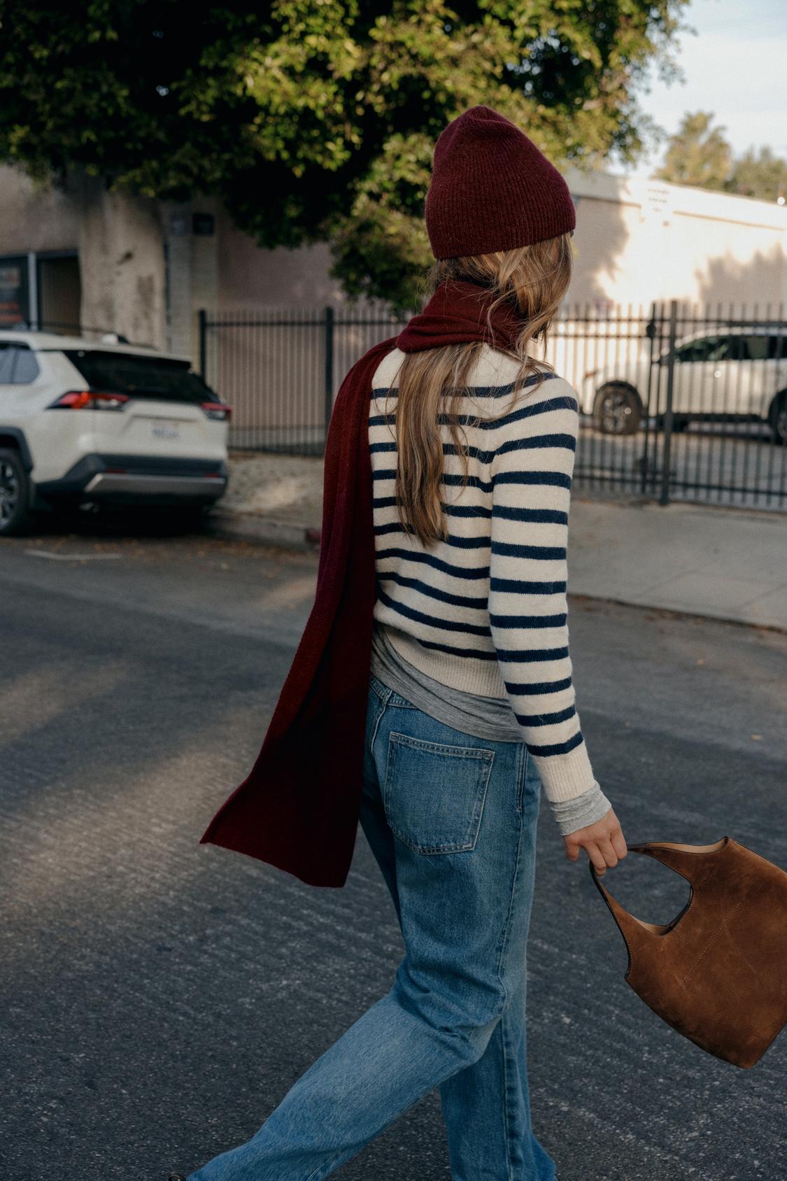 PULL EN MAILLE À RAYURES