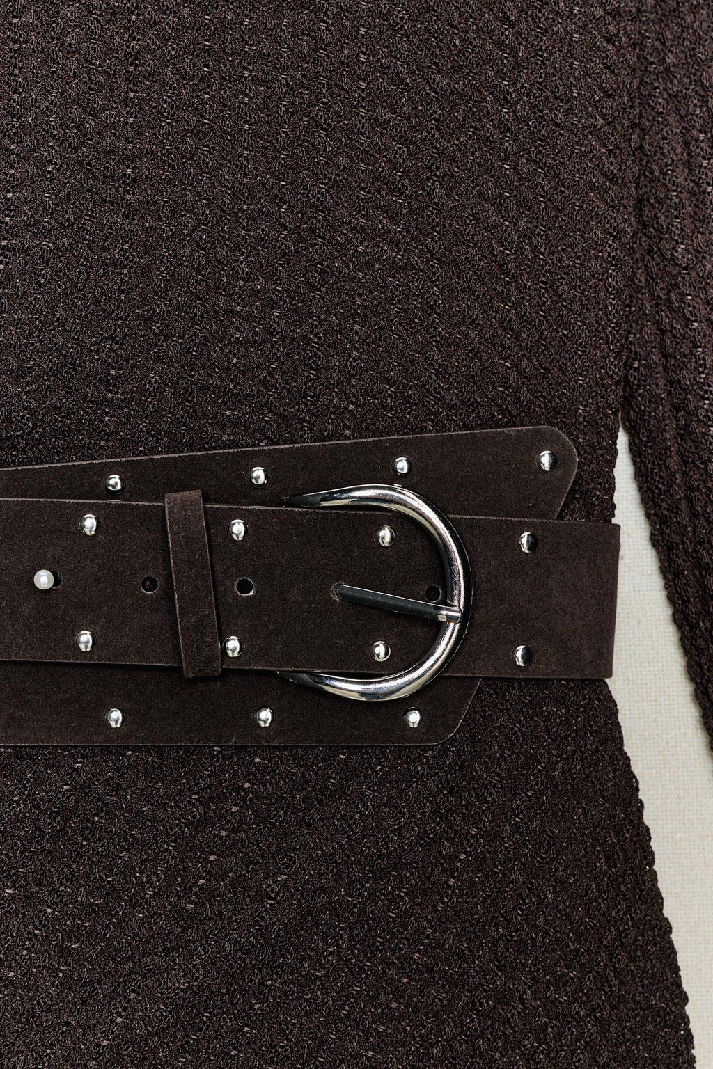 ROBE COURTE ASYMÉTRIQUE À CEINTURE