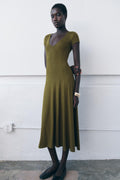 ROBE LONGUE CÔTELÉE