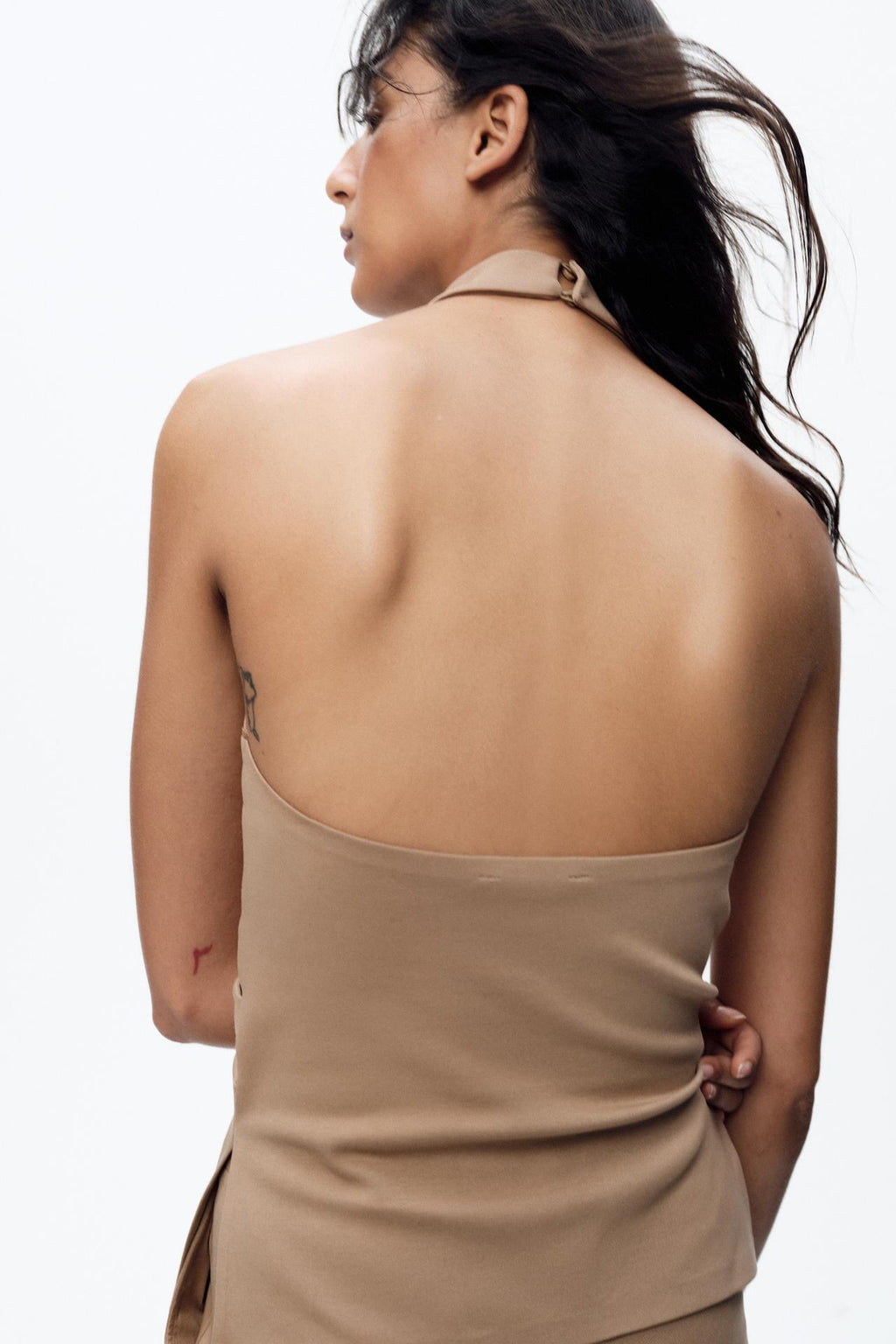 HALTERTOP SCULPTED LINIE
