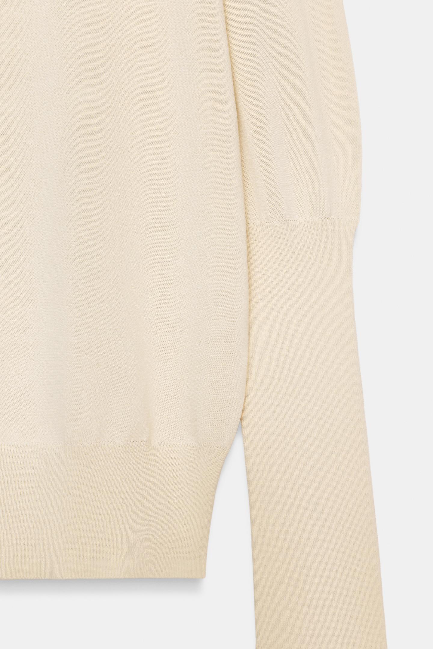 PULL EN MAILLES EXTRAFINES À COL EN V