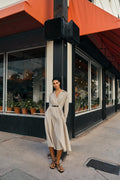 ROBE MI-LONGUE AVEC CEINTURE