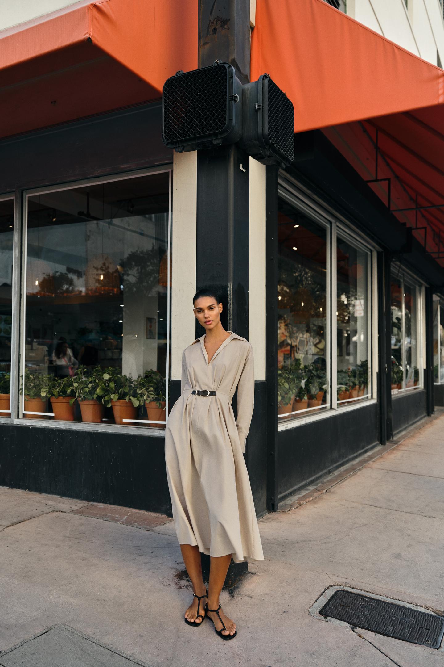 ROBE MI-LONGUE AVEC CEINTURE