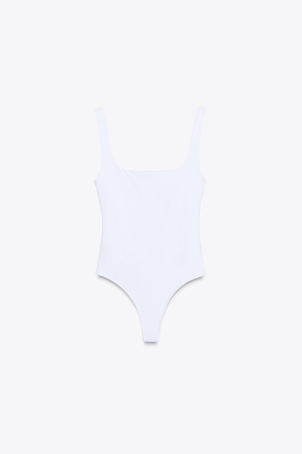 BODY PURE WEISS MIT BREITEN TRÄGERN