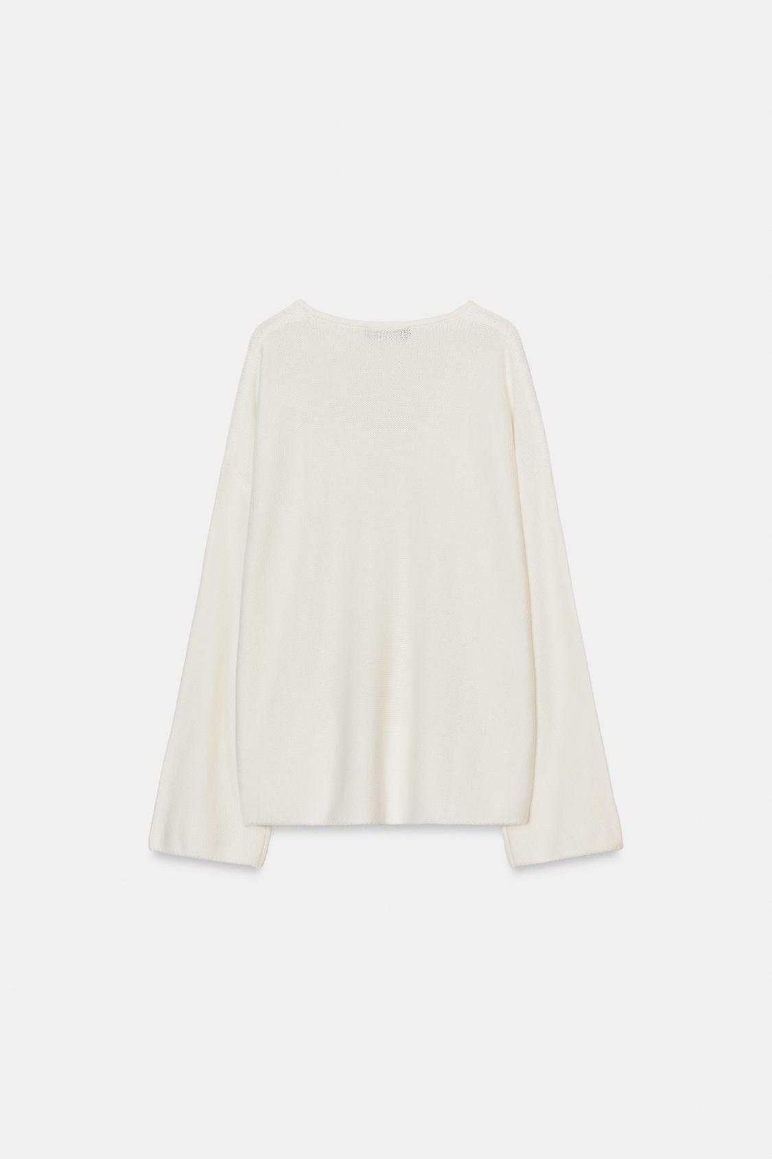 PULL EN MAILLE À DÉCOLLETÉ ARRONDIE
