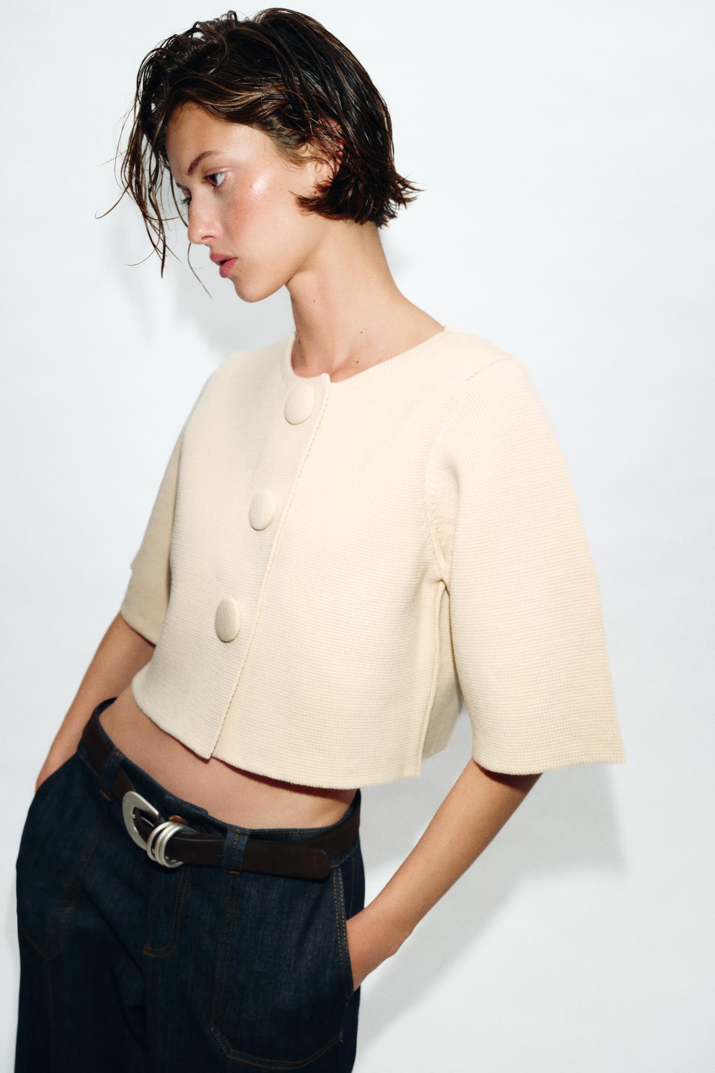 GILET COURT EN MAILLE