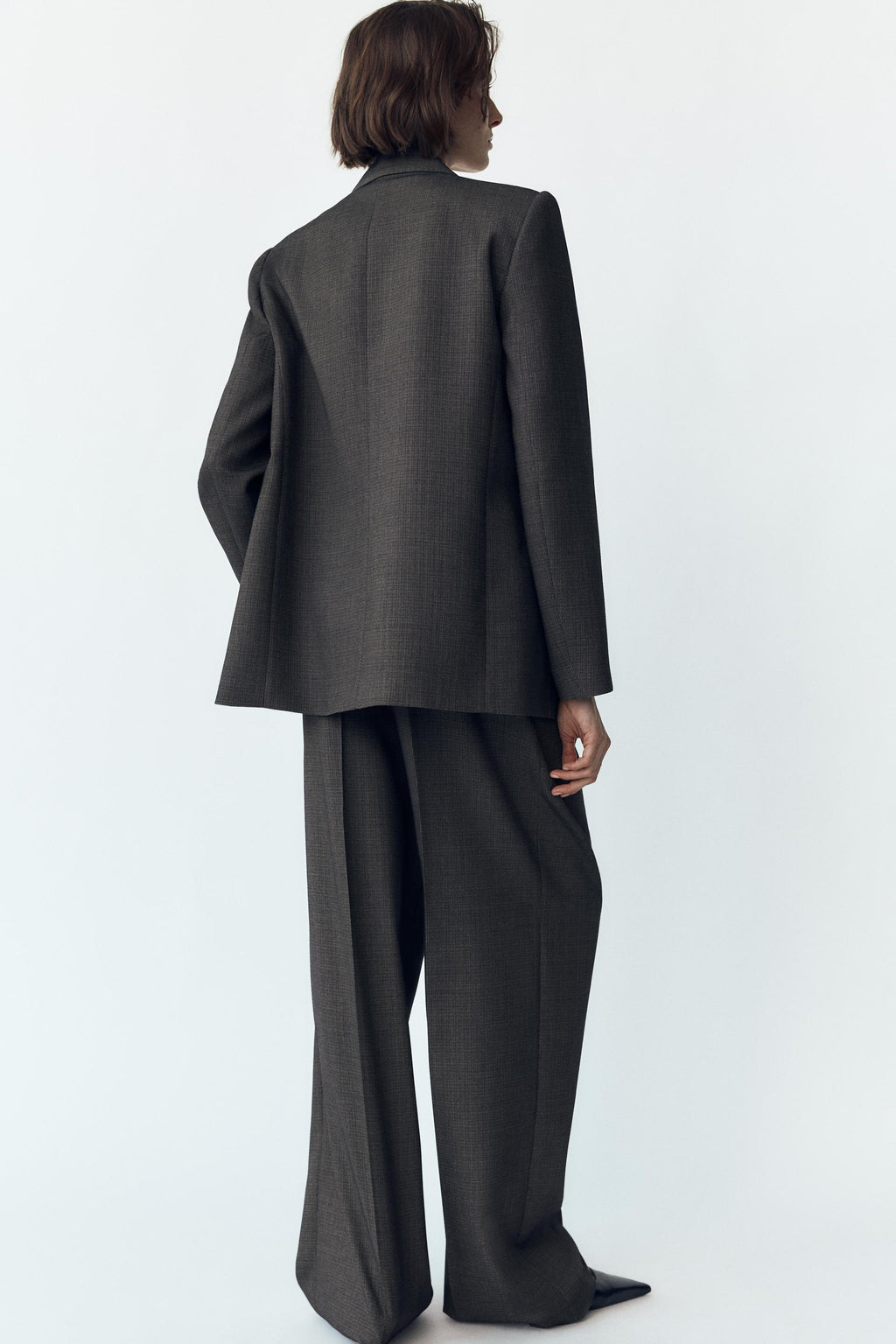 DOPPELREIHIGER BLAZER MIT SCHULTERPOLSTERN