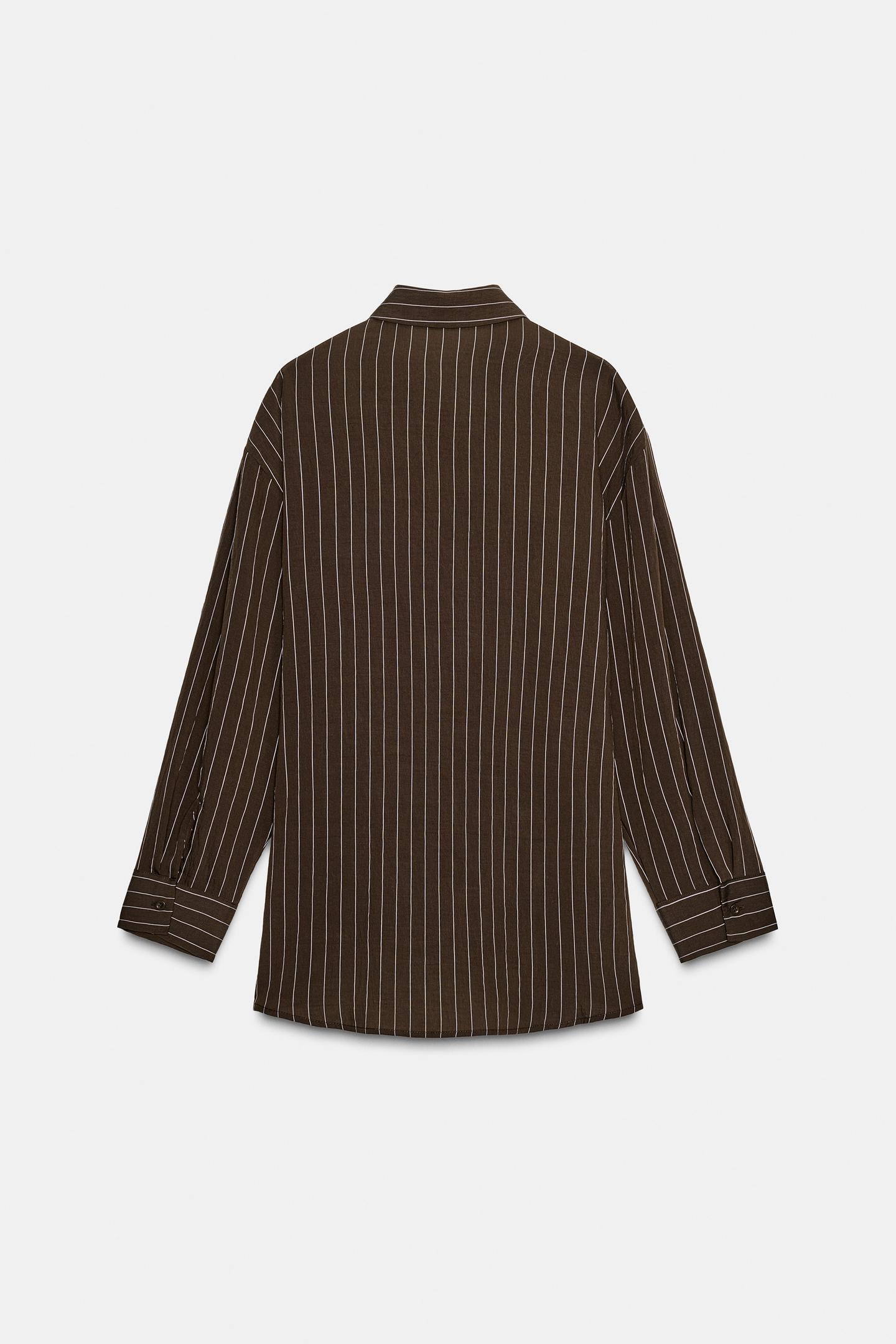 CHEMISE À RAYURES ET BOUCLES