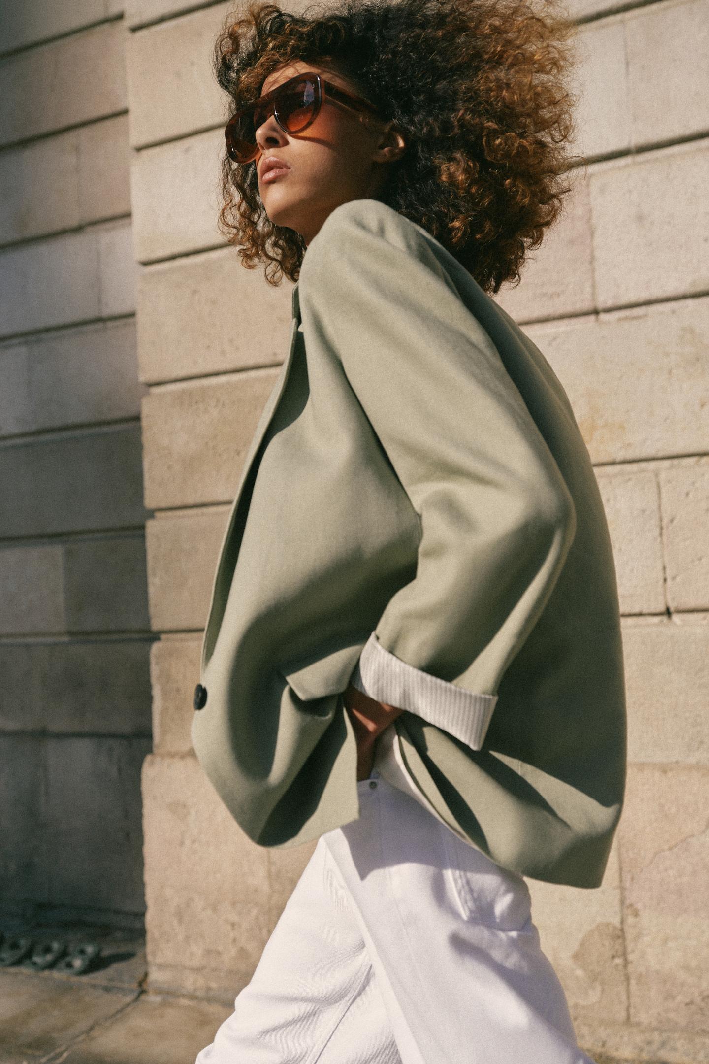 VESTE EN LIN À MANCHES RETROUSSÉES