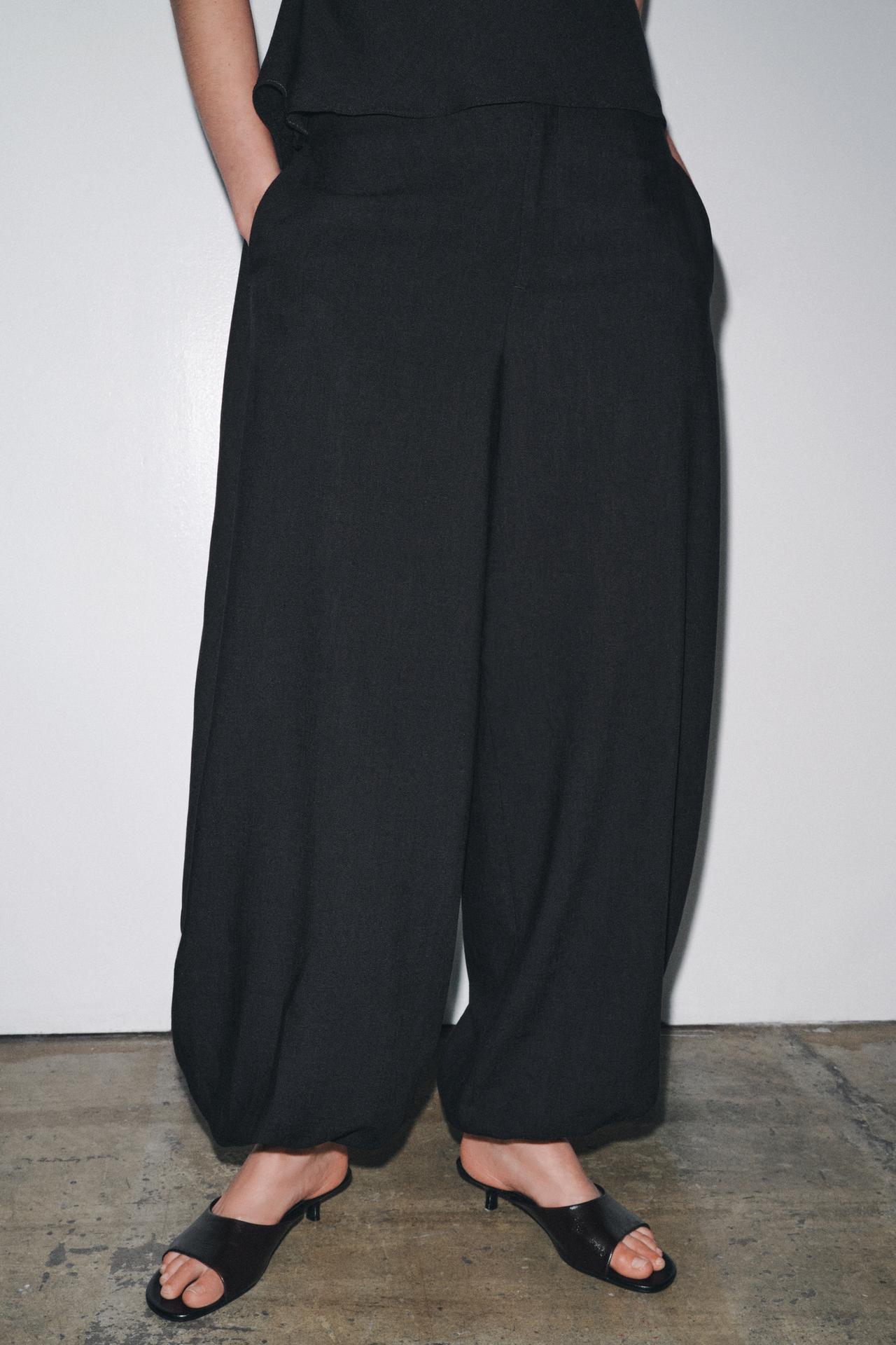 BOMBACHAHOSE MIT MANSCHETTENABSCHLUSS
