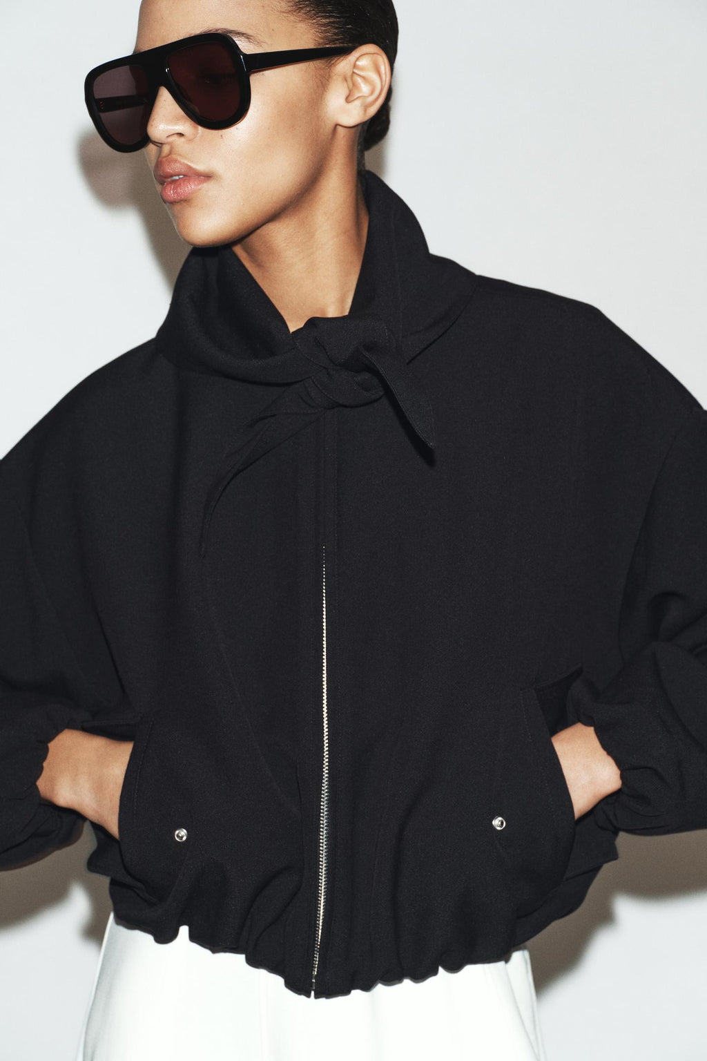 BOMBER À FOULARD AMOVIBLE