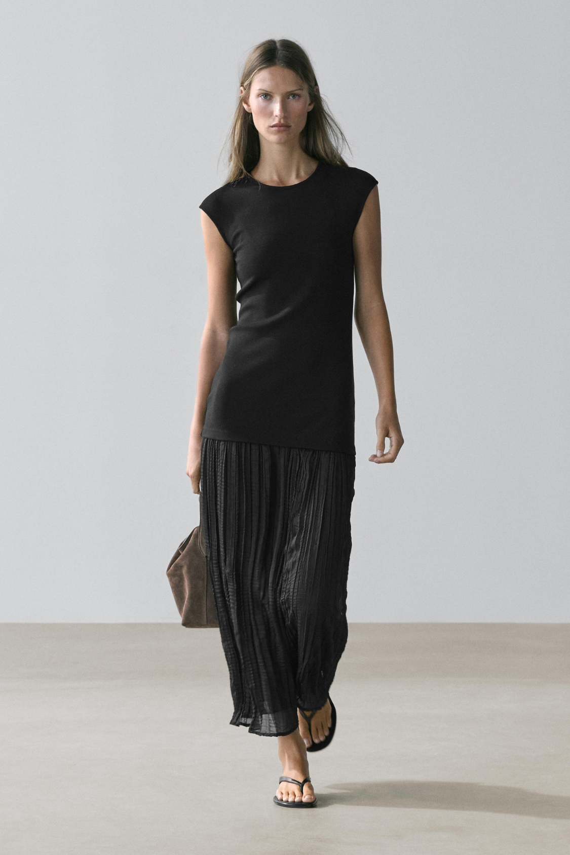 ROBE LONGUE COMBINÉE PLISSÉE