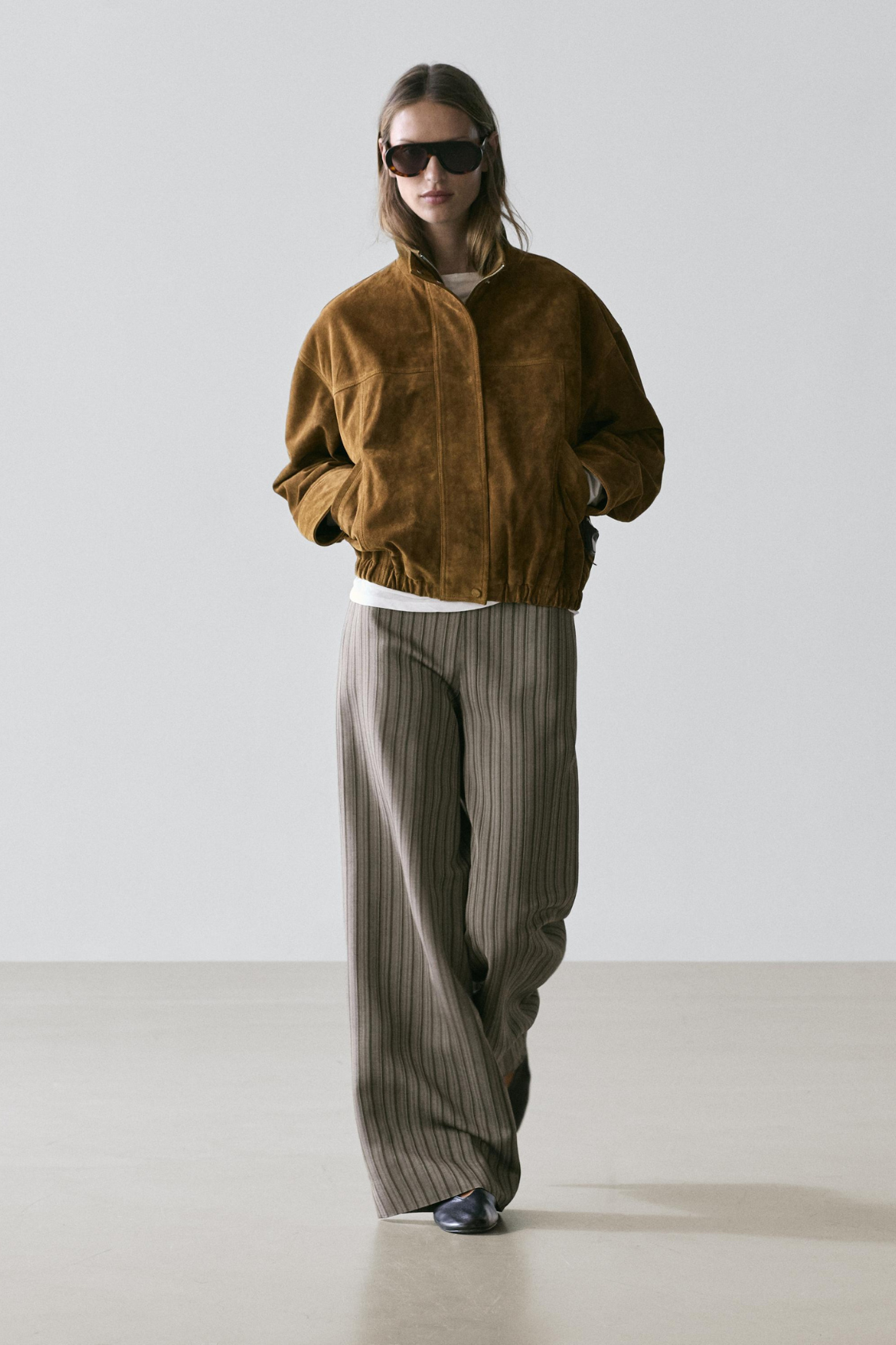 PANTALON LARGE À RAYURES