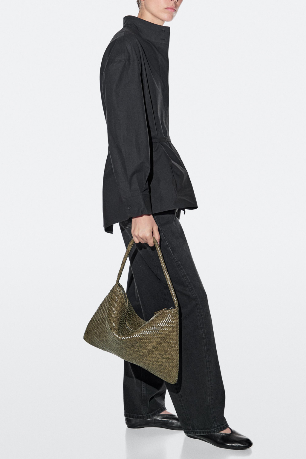 SAC À BANDOULIÈRE EN CUIR TRESSÉ