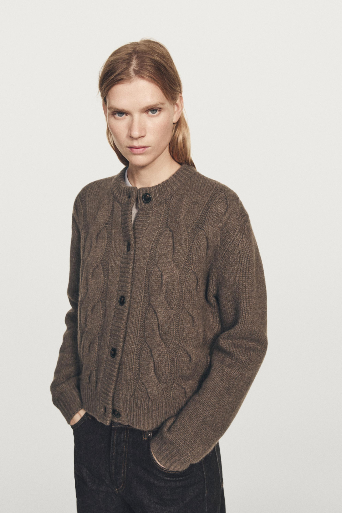 CARDIGAN EN MAILLE TRESSÉE DE LAINE MÉLANGÉE
