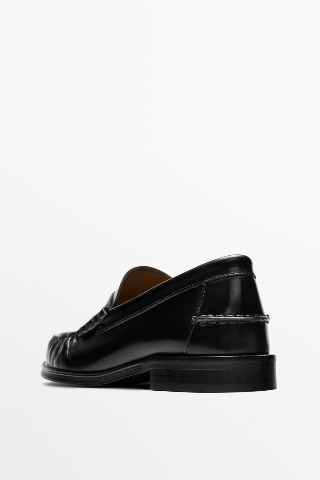 MOCASSINS EN CUIR SOUPLE