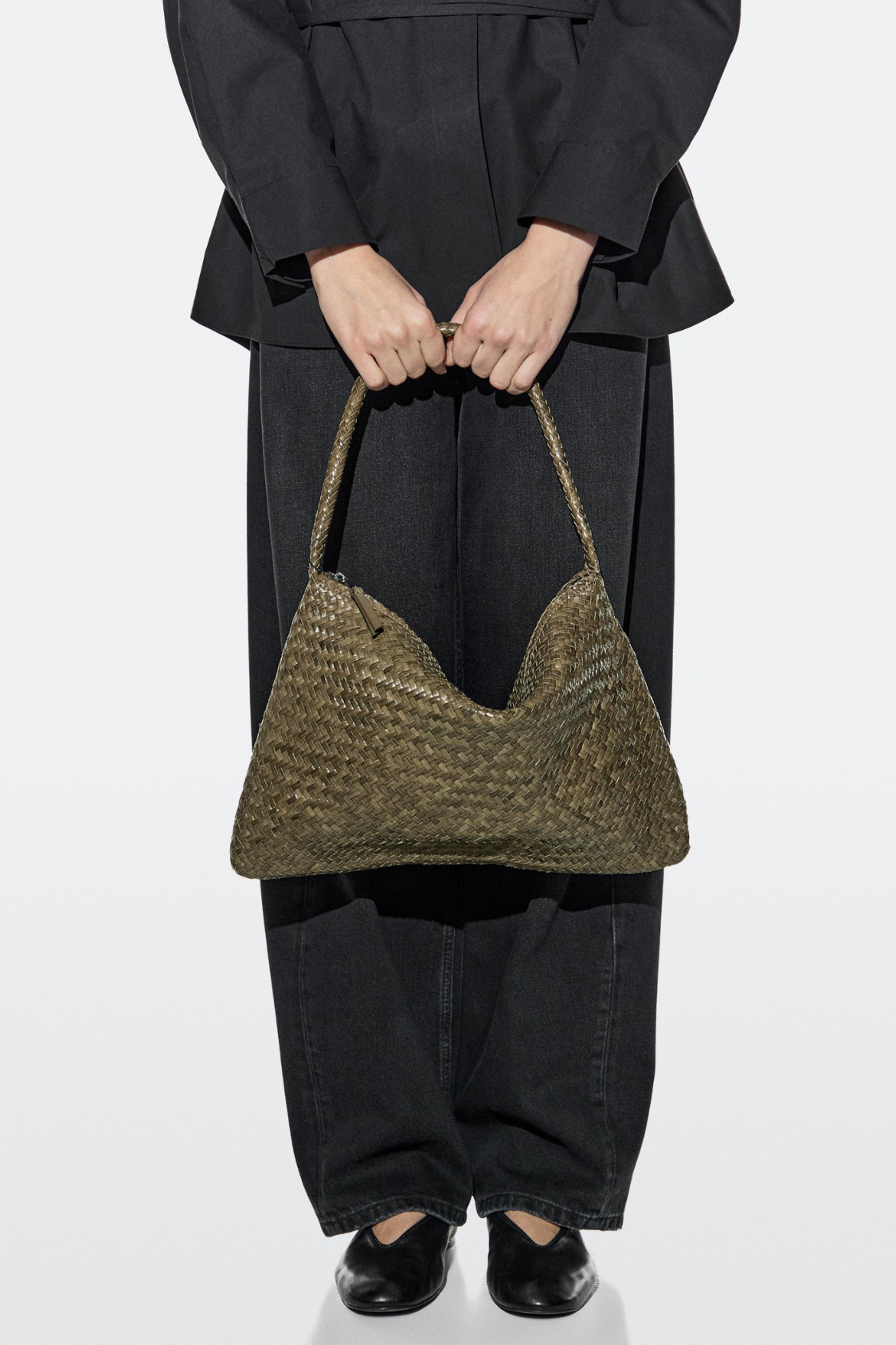 SAC À BANDOULIÈRE EN CUIR TRESSÉ