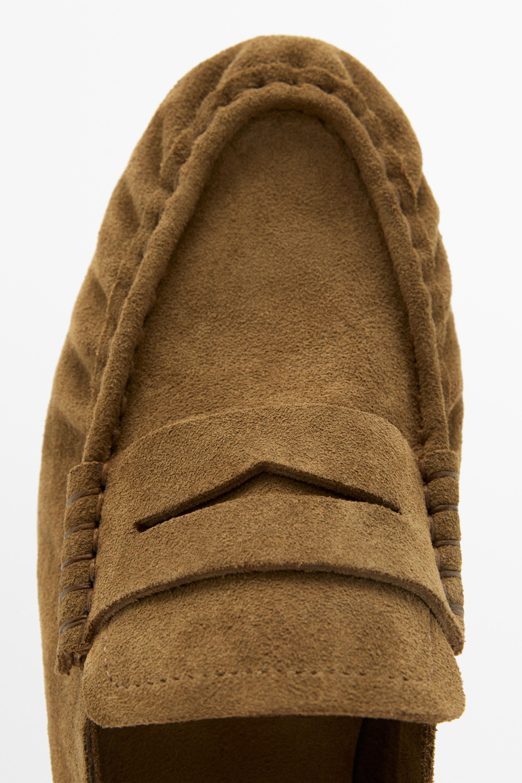 MOCASSIN EN CROÛTE DE CUIR SOUPLE