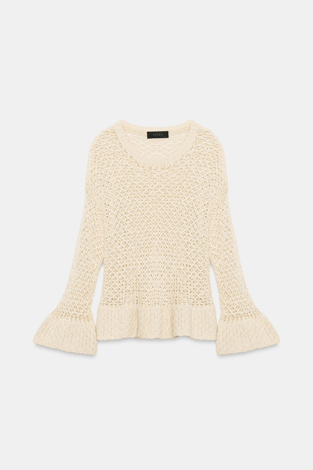 PULL EN MAILLE À VOLANTS